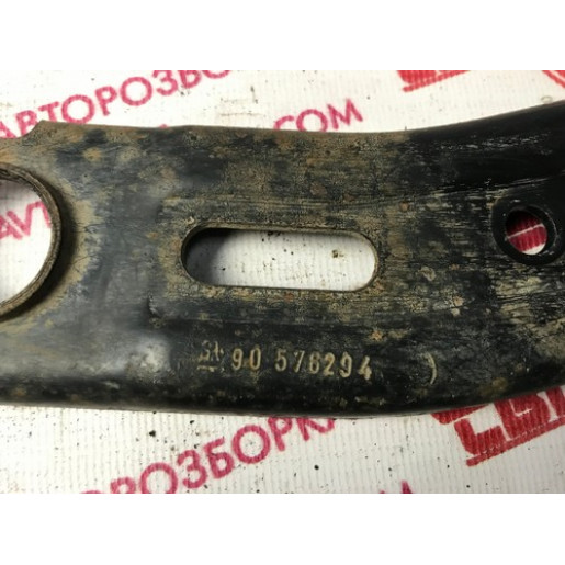 Кронштейн крепления радиатора правый Opel Combo 2001-2011 90576294